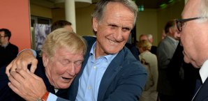 Overath hat Spaß mit Schnellinger Overath