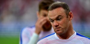 Wayne Rooney spielt für England mittlerweile im Mittelfeld Wayne Rooney