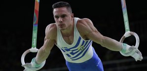 Petrounias : Eleftherios Petrounias Archives Greek City Times : Jun 26, 2021 · lefteris petrounias, the phenomenal greek athlete on gymnastics still rings, won gold at the 2021 doha world cup on friday and qualified for the tokyo olympic games two years after a serious operation on his shoulder.