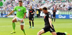Mario Gomez blieb bei seinem Pflichtspieldebüt für den VfL Wolfsburg glücklos Mario Gomez