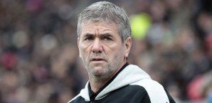 Friedhelm Funkel kam mit Düsseldorf nicht über ein 0:0 gegen Aue hinaus Friedhelm Funkel