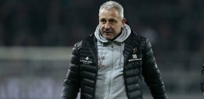 Pavel Dotchev und Aue stecken weiter im Abstiegskampf Pavel Dotchev