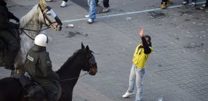 Die Polizei kontrollierte Dortmunder Ultras auf dem Weg nach Darmstadt Polizei