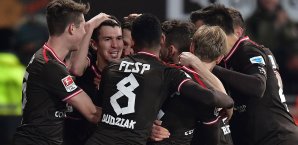 Nach dem zweiten Tor von Waldemar Sobota kannte der Jubel bei St. Pauli keine Grenzen mehr St. Pauli