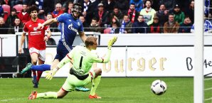 Sead Kolasinac traf aus spitzem Winkel ins Tor Sead Kolasinac