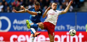 Hoffenheims Wagner im Zweikampf gegen Hamburgs Papadopoulos Hamburger SV, TSG Hoffenheim