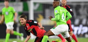 Riechedly Bazoer vom VfL Wolfsburg Riechedly Bazoer