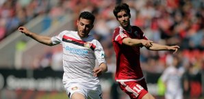 Kevin Volland im Zweikampf mit Ingolstadts Bregerie Kevin Volland