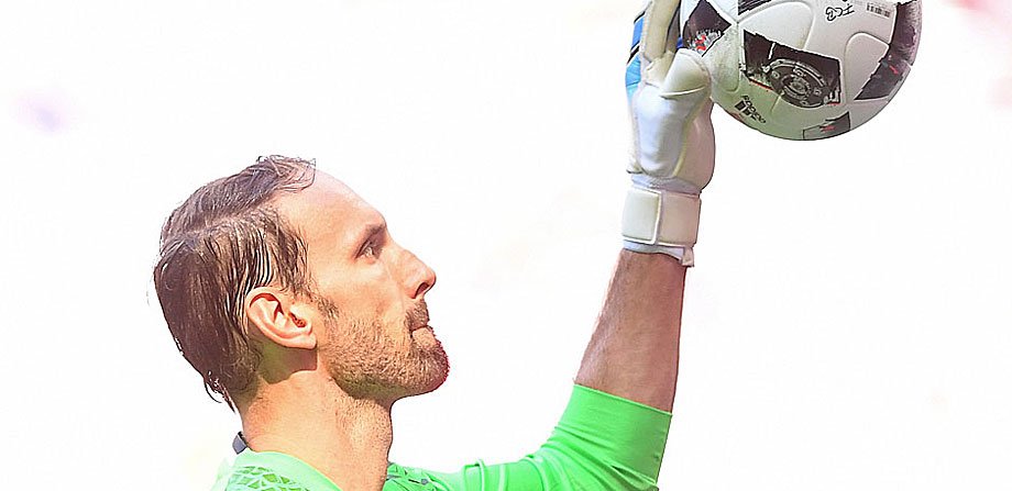 Tom Starke